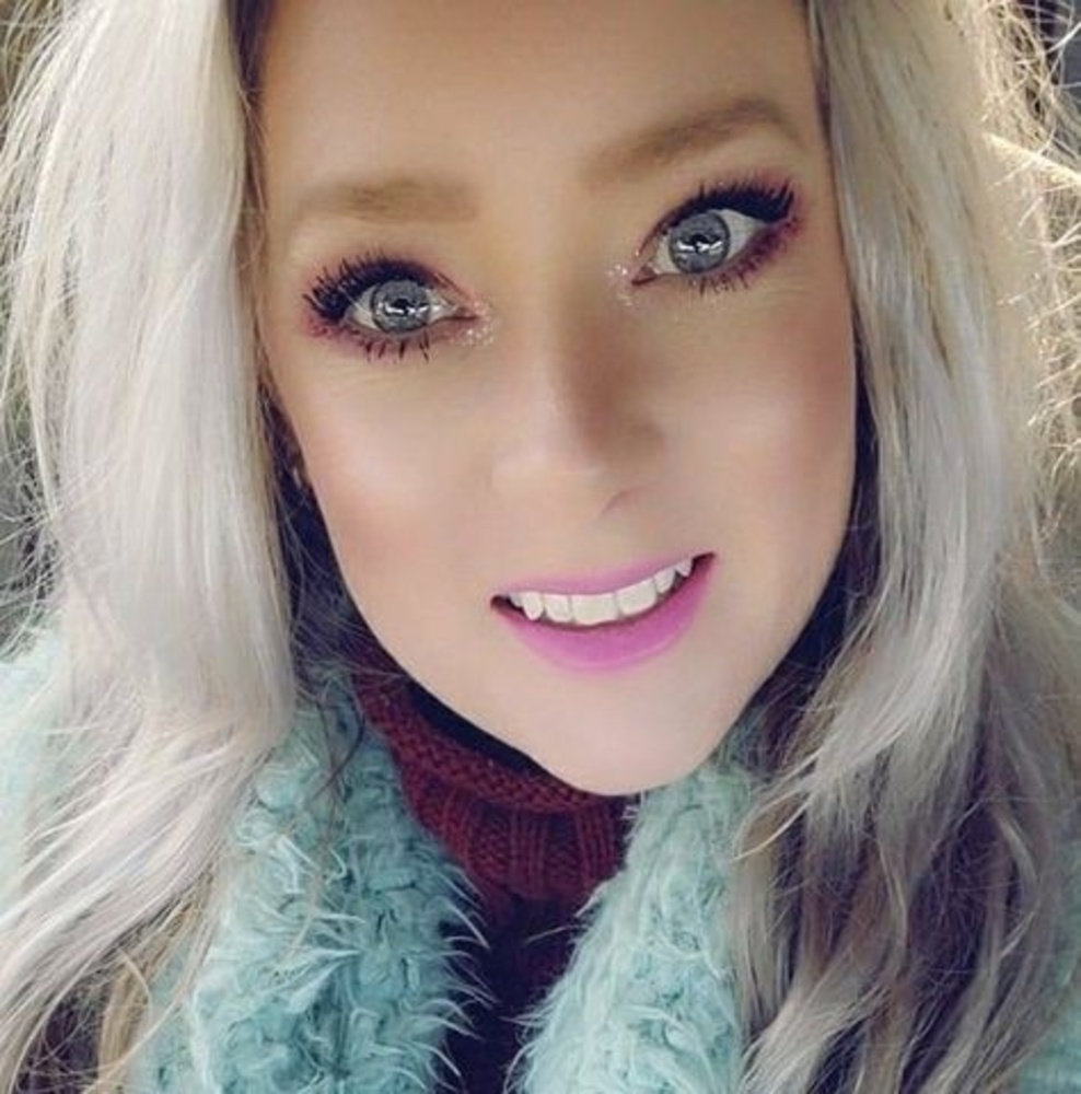 Meet your Posher, Ashley